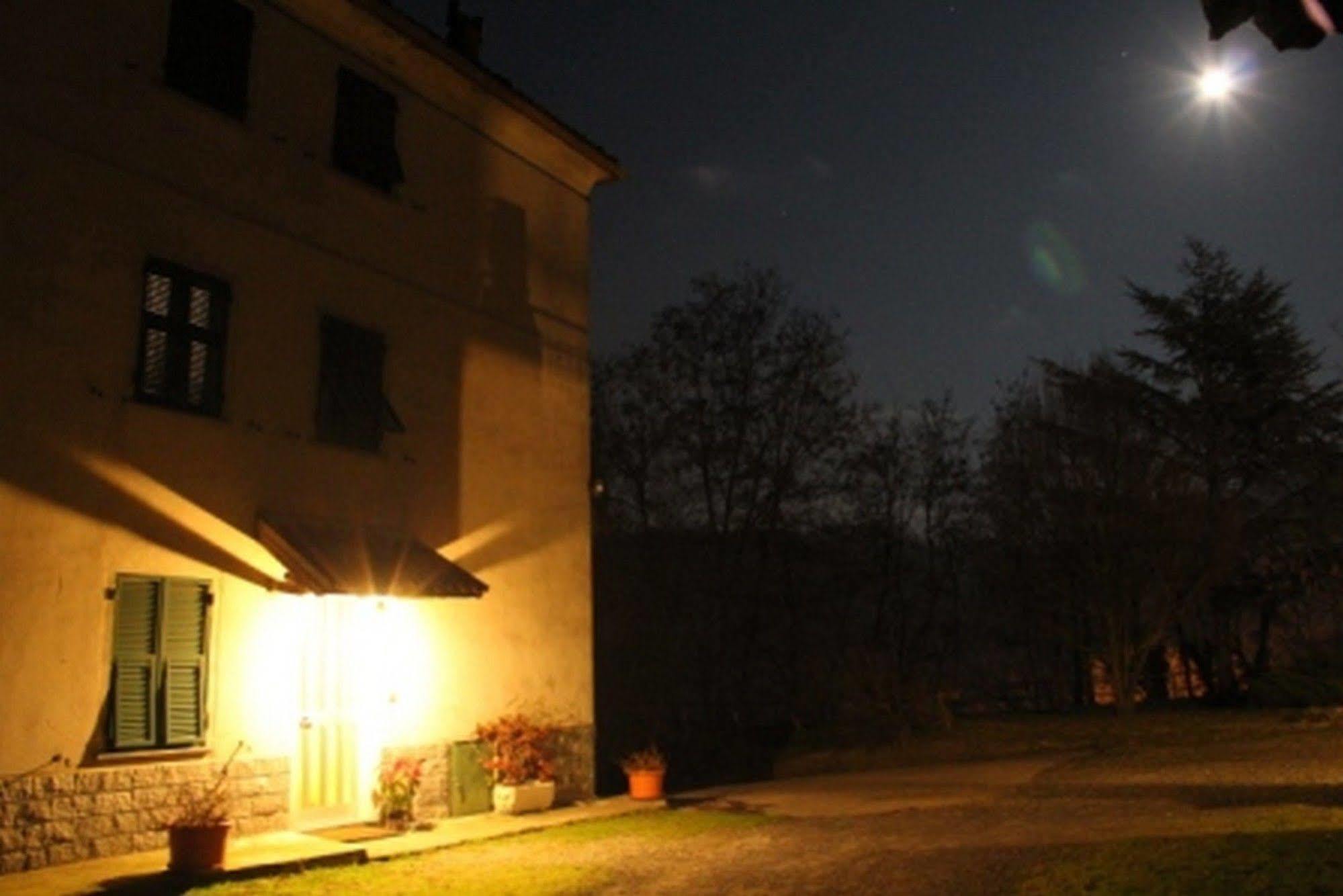 B&B Cascina Santa กาวี ภายนอก รูปภาพ