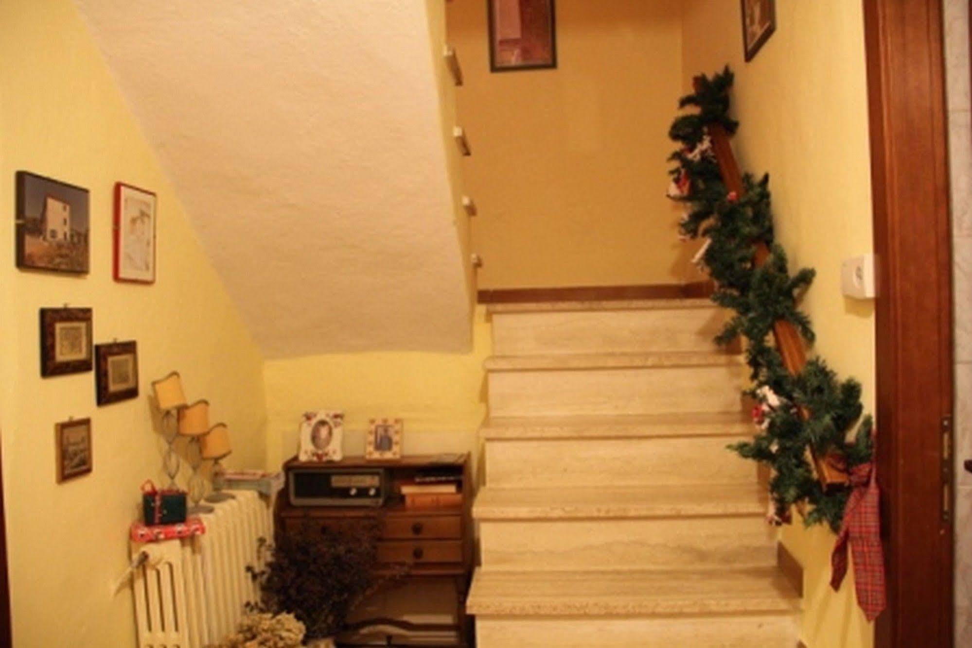 B&B Cascina Santa กาวี ภายนอก รูปภาพ