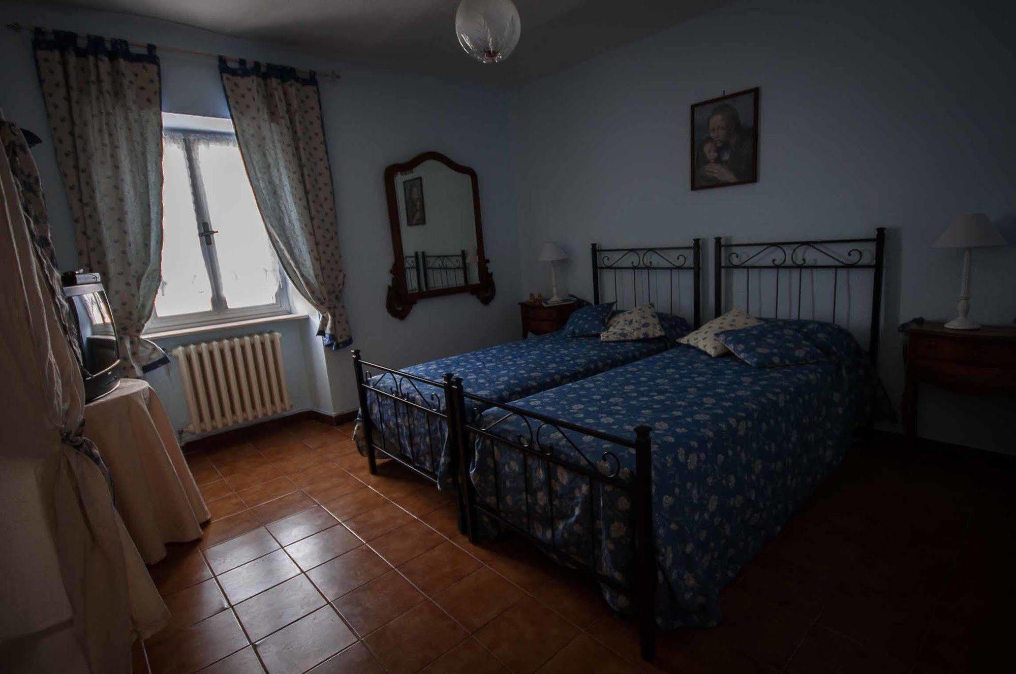 B&B Cascina Santa กาวี ภายนอก รูปภาพ